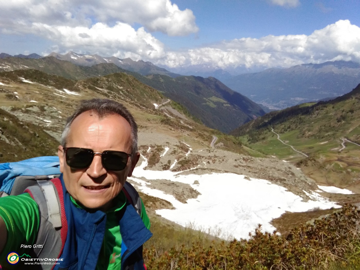 52 Panorama scendendo dal Pizzo delle segade al sent.  101 con vista sulla valle di Albaredo.jpg